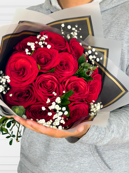 Ramo de rosas rojas