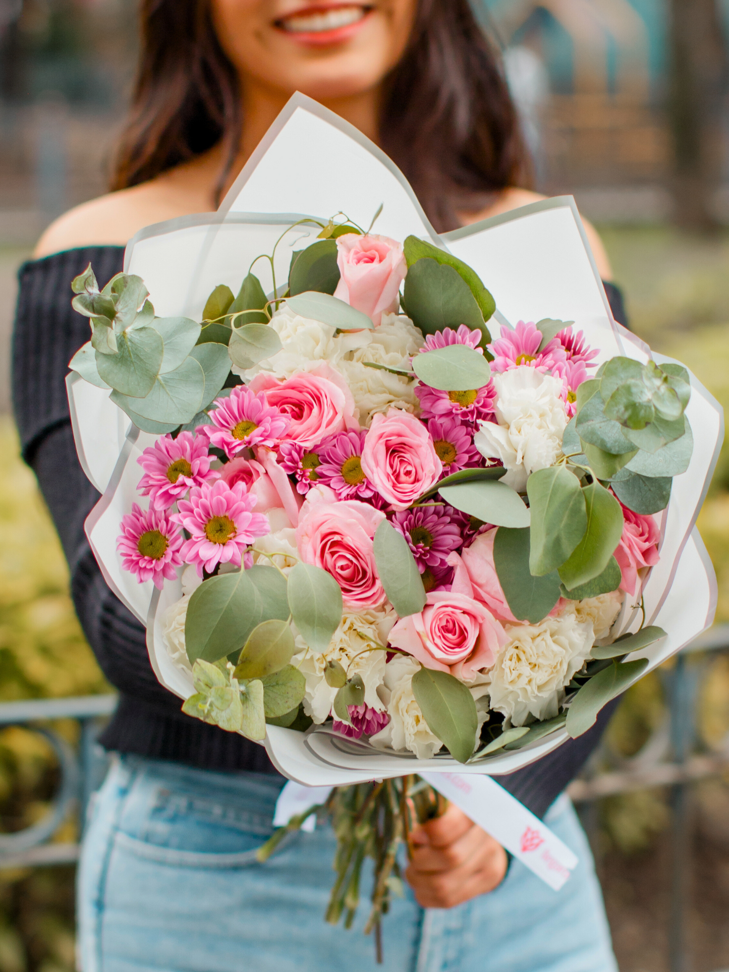 Ramo de Rosas, Clavel y Margarita